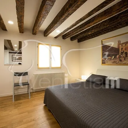 The Lion's House Apt5 Apartment Venice